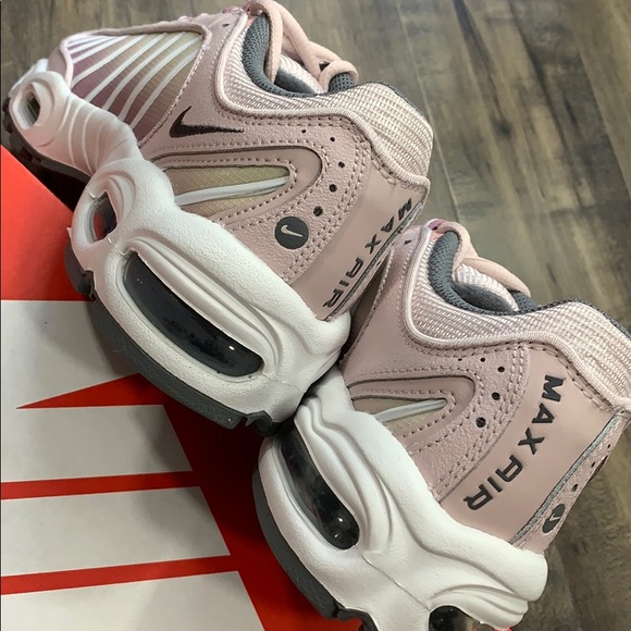 • NIKE W AIR MAX TAILWIND IV barely rose/smoke gre - Picture 12 of 16